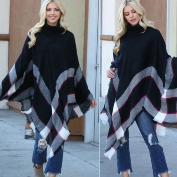 Modern Turtleneck Poncho! - Picture 2 of 11